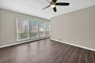 9809 Matchpoint Pl, Dallas, TX 75243 - Photo 17
