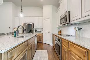 9932 Chaparral Pass, Fort Worth, TX 76126 - Photo 21
