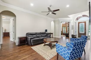 1016 Meandering Woods Dr, Keller, TX 76248 - Photo 9