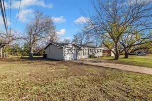 1001 Altamont Dr, Fort Worth, TX 76106 - Photo 3