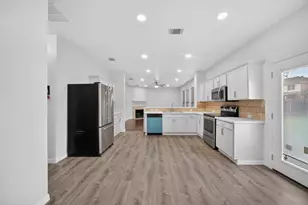 1060 Westbrook Ct, Grand Prairie, TX 75052 - Photo 17