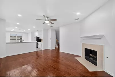1060 Westbrook Court, Grand Prairie, TX 75052 - Photo 9