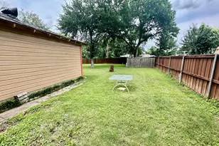 10803 Leota Dr, Dallas, TX 75217 - Photo 37