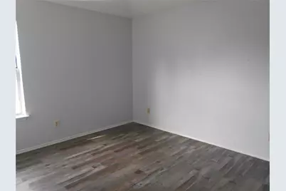 6936 Laurelhill Court N, Fort Worth, TX 76133 - Photo 5
