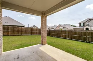 9704 Autumn Leaves Ln, Aubrey, TX 76227 - Photo 21