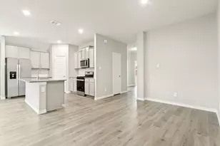 9704 Autumn Leaves Ln, Aubrey, TX 76227 - Photo 9