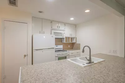 804 N Ector Drive, Euless, TX 76039 - Photo 9