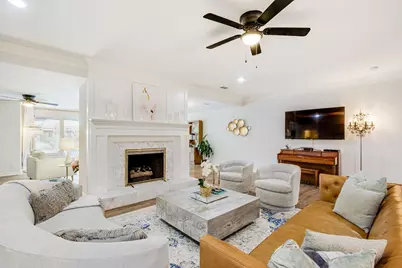 2703 W Prairie Creek Drive, Richardson, TX 75080 - Photo 9