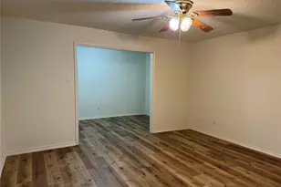 2217 Woodcreek, Carrollton, TX 75006 - Photo 13