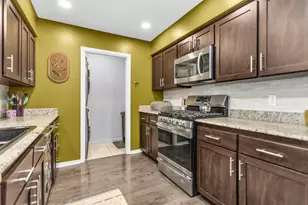 9744 Wisterwood Dr, Dallas, TX 75238 - Photo 9