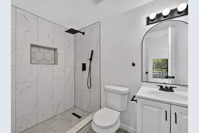 2402 E Overton Road, Dallas, TX 75216 - Photo 13