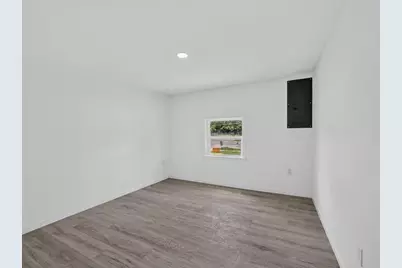 2402 E Overton Road, Dallas, TX 75216 - Photo 15