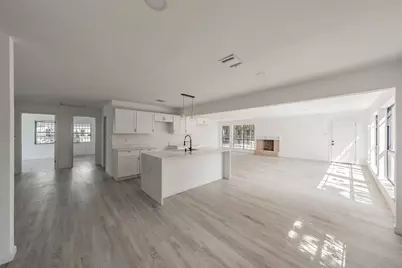 2402 E Overton Road, Dallas, TX 75216 - Photo 13