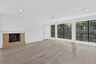 2402 E Overton Rd, Dallas, TX 75216 - Photo 5