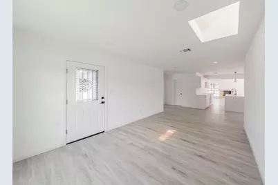 2402 E Overton Road, Dallas, TX 75216 - Photo 15