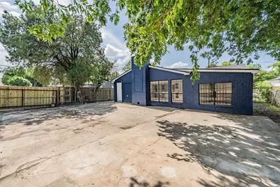 2402 E Overton Road, Dallas, TX 75216 - Photo 23