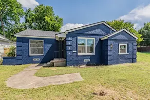 2402 E Overton Rd, Dallas, TX 75216 - Photo 1