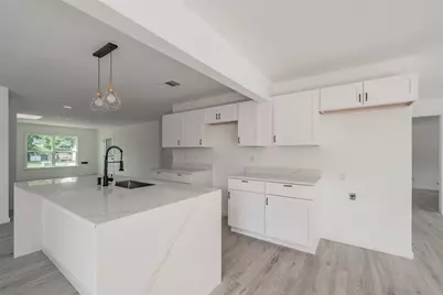 2402 E Overton Road, Dallas, TX 75216 - Photo 9