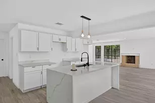 2402 E Overton Rd, Dallas, TX 75216 - Photo 1