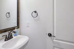 1305 Alexander Dr, McKinney, TX 75071 - Photo 11