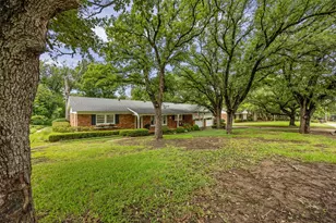1512 Weiler Blvd, Fort Worth, TX 76112 - Photo 3