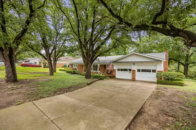 1512 Weiler Boulevard, Fort Worth, TX 76112 - Photo 1
