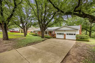 1512 Weiler Blvd, Fort Worth, TX 76112 - Photo 1