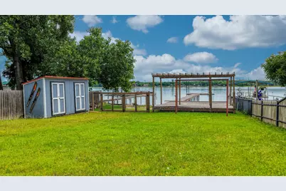 1028 W Lake Drive, Weatherford, TX 76087 - Photo 59