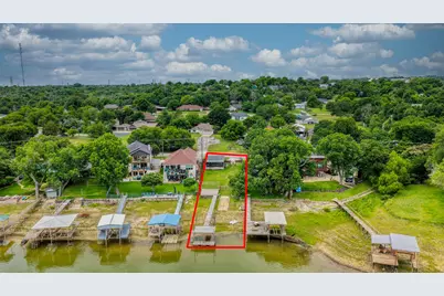 1028 W Lake Drive, Weatherford, TX 76087 - Photo 1