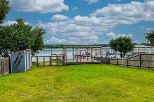 1028 W Lake Dr, Weatherford, TX 76087 - Photo 57