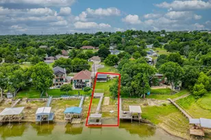 1028 W Lake Dr, Weatherford, TX 76087 - Photo 3