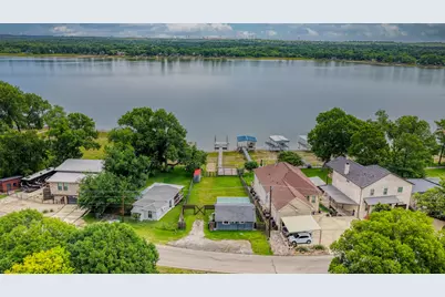 1028 W Lake Drive, Weatherford, TX 76087 - Photo 7