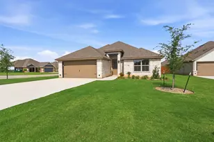 816 Haley St, Springtown, TX 76082 - Photo 3