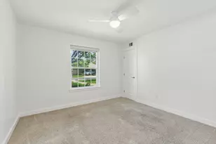 6821 Kingsbury Dr, Dallas, TX 75231 - Photo 19
