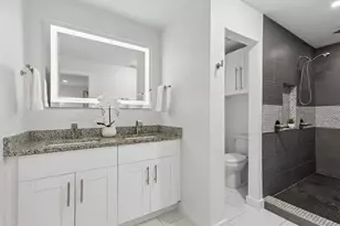 6821 Kingsbury Dr, Dallas, TX 75231 - Photo 15