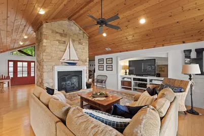307 King Laurence Court, Scroggins, TX 75480 - Photo 7