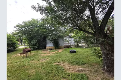 1901 Avenue D, Brownwood, TX 76801 - Photo 17