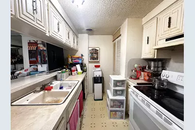 302 N O'Tyson, Mt Pleasant, TX 75455 - Photo 7