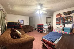 302 N O'Tyson, Mt Pleasant, TX 75455 - Photo 5