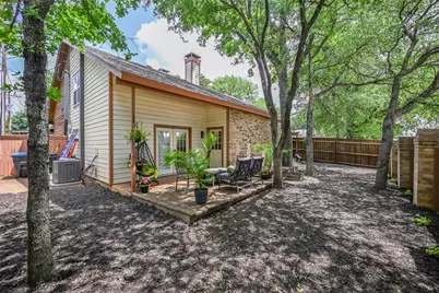 1446 Palmnold Circle W, Fort Worth, TX 76120 - Photo 11
