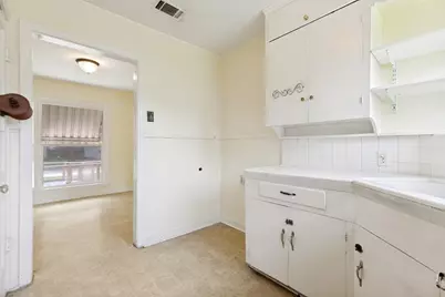 811 Magnolia Drive, Garland, TX 75040 - Photo 7