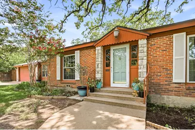 2012 W Lotus Avenue, Fort Worth, TX 76111 - Photo 3