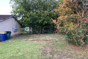 1615 N Alexander St, Sherman, TX 75092 - Photo 13