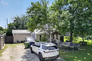 218 Barger St, Garland, TX 75040 - Photo 11