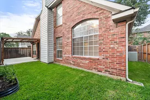 14593 Princeton Ct, Addison, TX 75001 - Photo 27