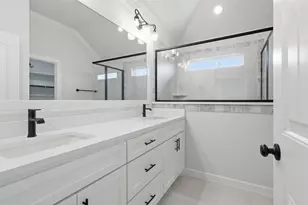 728 Raylan St, Springtown, TX 76082 - Photo 23