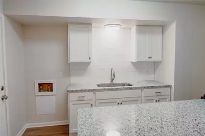 4325 Gram Lane, Bellmead, TX 76705 - Photo 17