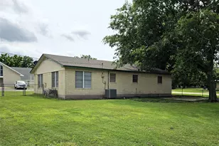 105 N 3rd St, Coolidge, TX 76635 - Photo 27