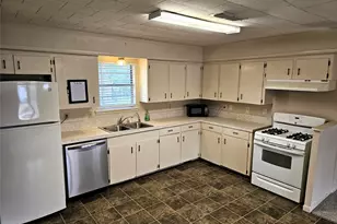 105 N 3rd St, Coolidge, TX 76635 - Photo 13