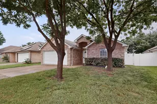 2319 Great Light Dr, Dallas, TX 75228 - Photo 3